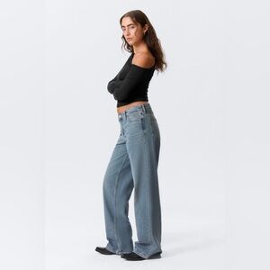 WEEKDAY AMPLE LOW RISE LOOSE WIDE LEG DENIM JEANS